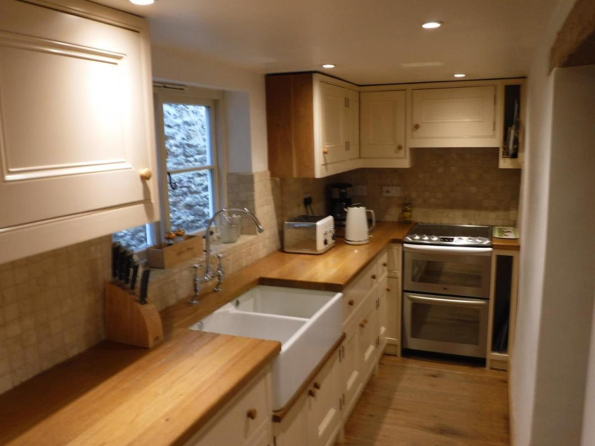 Villa 2 Vicarage Lane Highworth Exterior foto